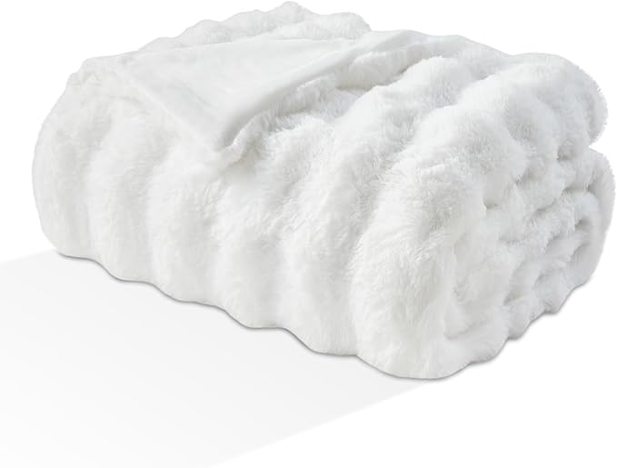 EMME Faux Fur Throw Blanket White - Big Bubble Rabbit Cozy Blanket for Couch, Small Fluffy Fuzzy Cozy Blanket, Thick Furry Plush Shaggy Blankets, 650GSM, 50x60 Inches