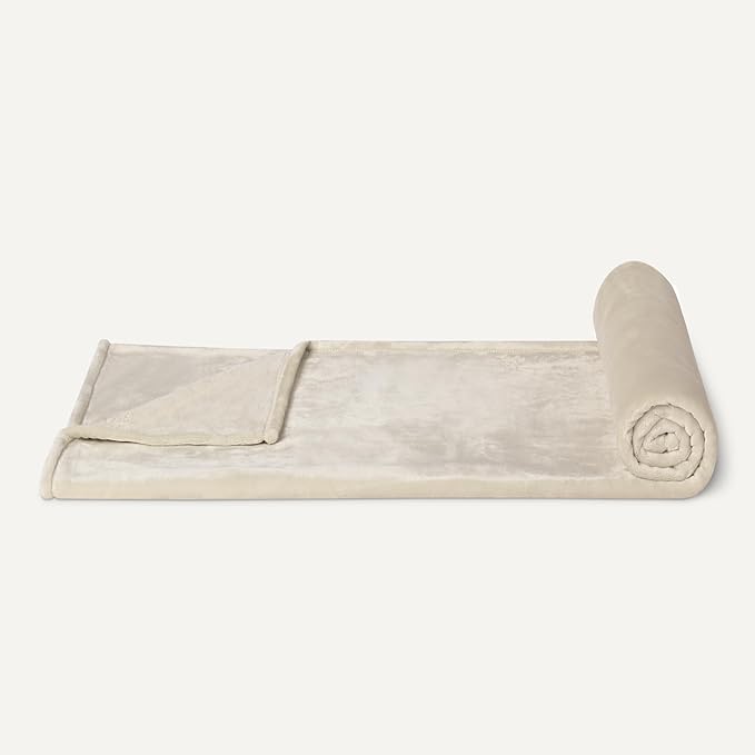 Amazon Basics Soft Fleece Throw Blanket, Lightweight Cozy Blanket for Couch & Sofa, 50 x 60 Inches, Beige