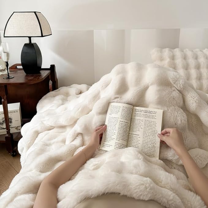 H&D Faux Fur Throw Blanket for Couch,Fluffy Cozy Soft Plush Luxury Thick Fuzzy Fleece Blanket for Couch Bed Sofa Bedroom Living Room,Comfy Bubble Blanket(Ivory, Twin (60"x80"))