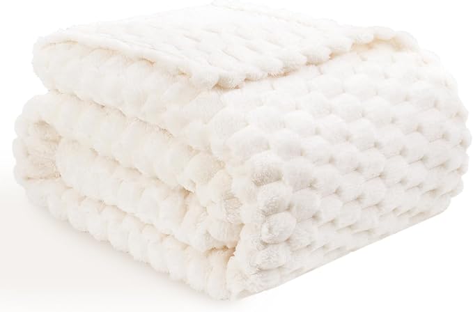 Vessia Flannel Fleece Twin Blanket, 3D Jacquard Cream Fuzzy and Warm Blanket for Couch, Sofa, Bed, 300GSM Super Soft Touch Cozy Home Decor for All Seasons (60x80 inches)