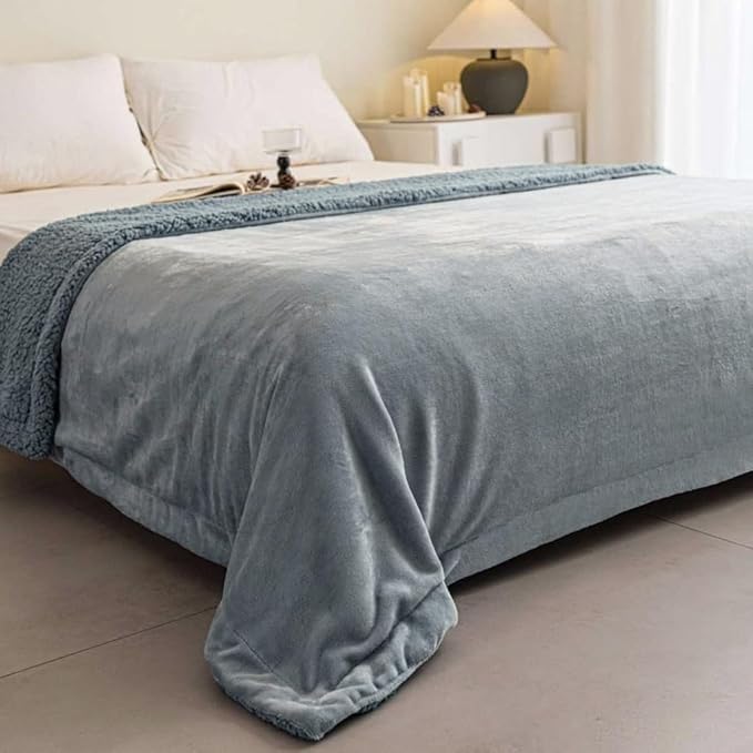 K.Garden Sherpa Throw Blanket for Couch Sofa, Super Soft Cozy Fuzzy Plush Blankets Fleece Thick Warm Blanket for Winter Reversible Thick Warm Blanket for Bed, Sofa, Blue 6080