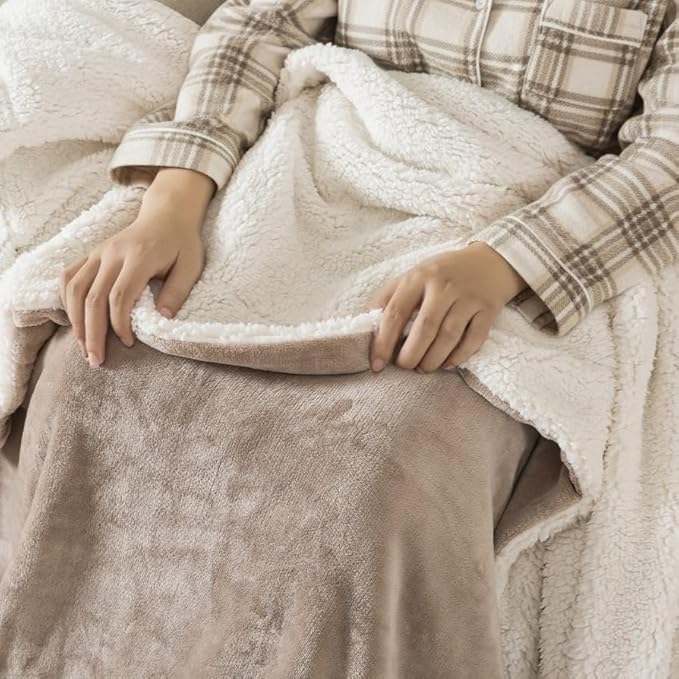 WDCOZY Sherpa Fleece Blankets Fuzzy Warm Throw Blanket Thick Super Soft Reversible Luxurious Fluffy Plush for Sofa Couch Bed Home Decor All Seasons Winter Blankets Tan Camel Beige 90"x90"