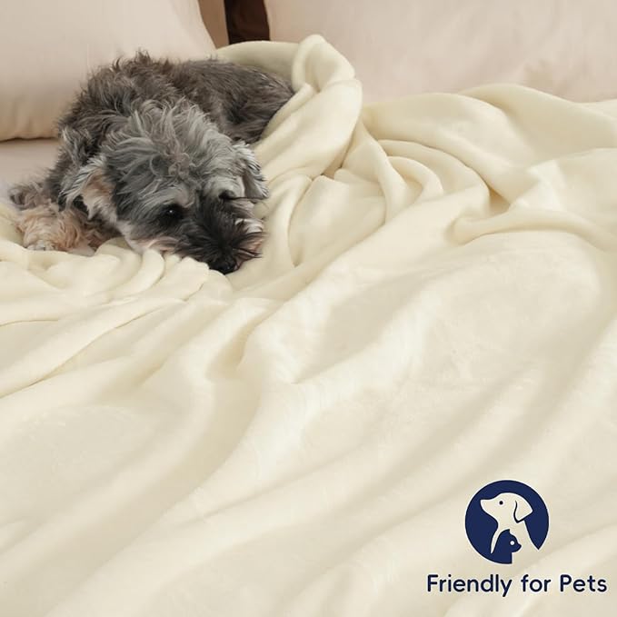 PHF Ultra Soft Fleece Blanket King Size, No Shed No Pilling Luxury Plush Cozy 300GSM Lightweight Blanket for Bed, Couch, Chair, Sofa, Perfect Decorations Gifts, 108" x 90", Cream