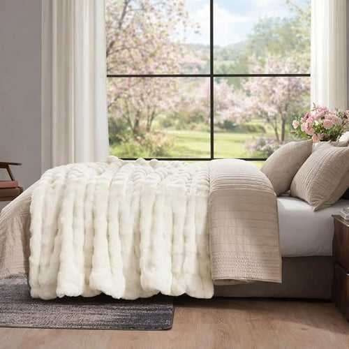 Amélie Home Faux Fur Throw Blanket for Bed, Ultra Soft Fuzzy Plush Bubble Blanket for Bedroom & Bed Decor, 90"x90", Cream White