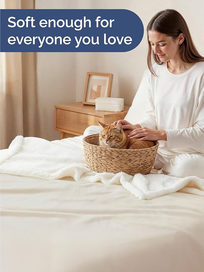 Sherpa Fleece Blanket Throw Size - Reversible Sherpa Fleece Throw Blanket - Super Soft Double Sided for Bed, Sofa, Couch - Thick, Warm, and Plush - Luxurious Bedding for Winter - Ivory, 50" x 60"