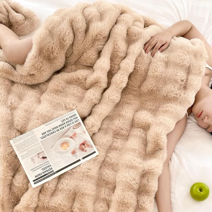 H&D Faux Fur Throw Blanket for Couch,Fluffy Cozy Soft Plush Luxury Thick Fuzzy Fleece Blanket for Couch Bed Sofa Bedroom Living Room,Comfy Bubble Blanket(Camel, Queen (80"x90"))
