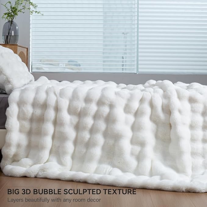 Soft Faux Rabbit Fur Throw Blanket Luxury Super Comfy Double Sided Ultra Cozy Thick Warm Fluffy Blanket for Couch Chair Sofa Bed Living Room Camping, Plush Fuzzy Bubble Blanket, 970 GSM, 50''x60''