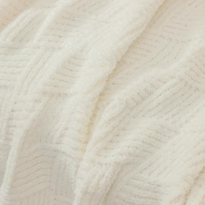bearberry Super Soft & Fuzzy Minky Throw Blanket Lightweight All-Season - Diamond Stitch Plush Fleece for Couch, Bed, Sofa | Machine Washable Cozy Gift for Women, Men, Home(Cream, 50”x60”)