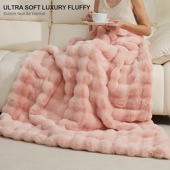 Soft Faux Rabbit Fur Throw Blanket Luxury Super Comfy Double Sided Ultra Cozy Thick Warm Fluffy Blanket for Couch Chair Sofa Bed Living Room Camping, Plush Fuzzy Bubble Blanket, 970 GSM, 50''x60''