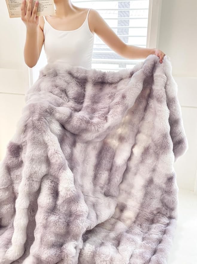 H&D Faux Fur Throw Blanket for Couch,Fluffy Cozy Soft Plush Luxury Thick Fuzzy Fleece Blanket for Couch Bed Sofa Bedroom Living Room,Comfy Bubble Blanket