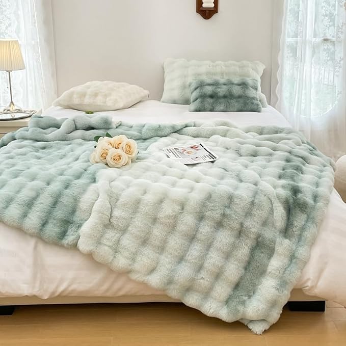 H&D Faux Fur Throw Blanket for Couch,Fluffy Cozy Soft Plush Luxury Thick Fuzzy Fleece Blanket for Couch Bed Sofa Bedroom Living Room,Comfy Bubble Blanket(Sage Green, Queen (80"x90"))