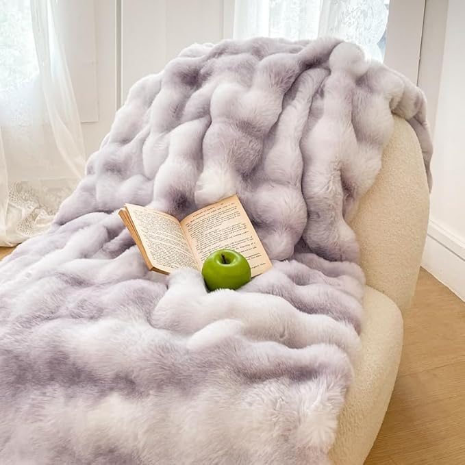 H&D Faux Fur Throw Blanket for Couch,Fluffy Cozy Soft Plush Luxury Thick Fuzzy Fleece Blanket for Couch Bed Sofa Bedroom Living Room,Comfy Bubble Blanket