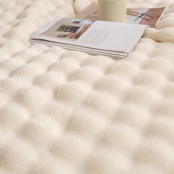 YUSOKI Luxury 3D Bubble Light Weighted Queen Blanket 4.7lb,All Ages,Home Decoration, (Ivory,90 * 90inches)