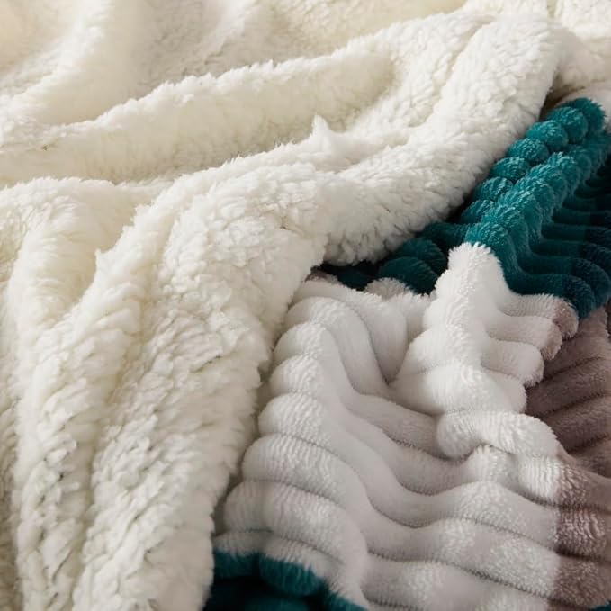 Sherpa Fleece Throw Blanket for Couch, Fluffy Plush Warm Fuzzy Blanket for Women and Men, Cozy Thick Soft Twin Blanket for Bed, Teal, 80x90 Inches