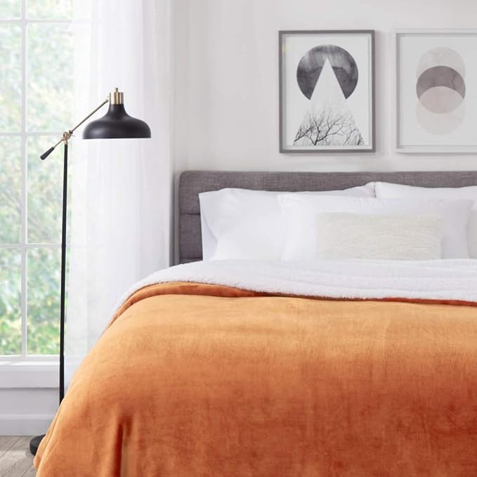 Genteele Sherpa Throw Blanket Super Soft Reversible Ultra Luxurious Plush Blanket, 60 x 80 inches, Burnt Orange/White