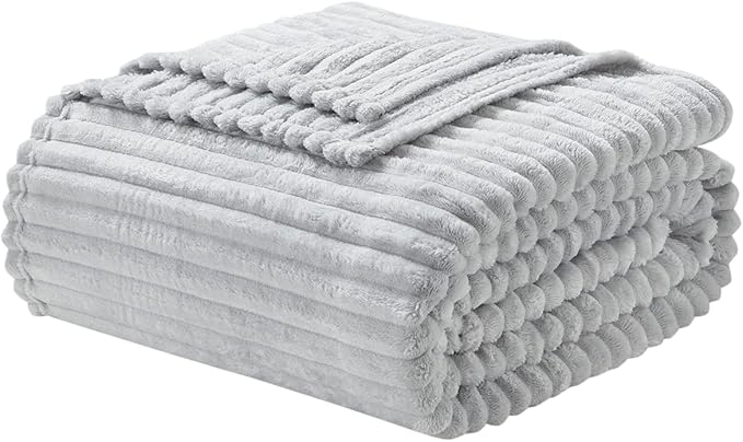 Nestl Ligth Grey Blanket Queen Size for Bed - Cozy Warm Fuzzy Blankets for Women, Plush Large Fleece Throws for Girls - Silver, 90 x 90 Inches