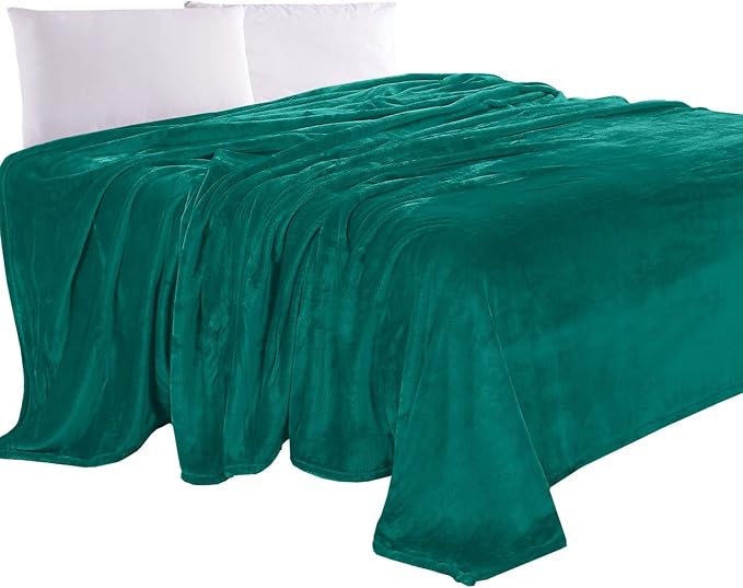 Elegant Comfort Luxury Velvety Feel Blanket, All-Season Lightweight Blanket, Ultra Plush, Soft, Cozy-Fuzzy Flannel Fleece for Couch, Sofa, Bed, Travel, Solid Design, King/California King, Teal