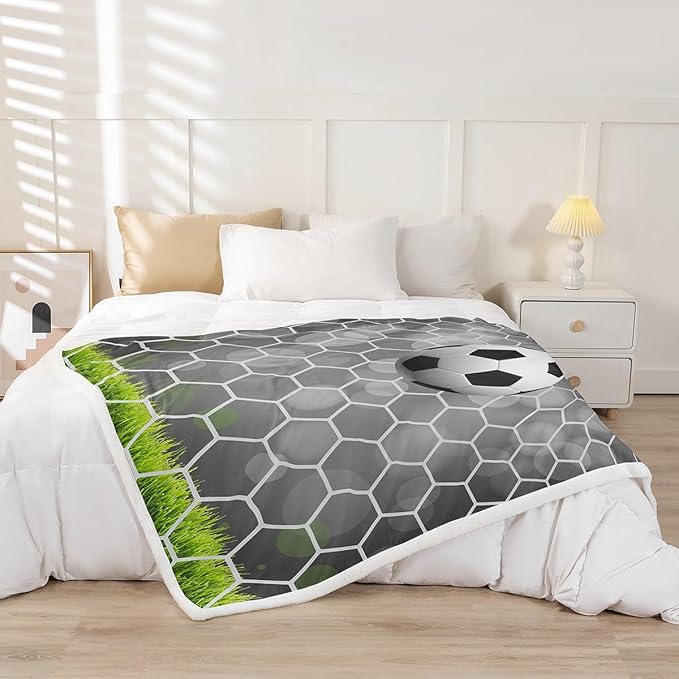 Erosebridal Soccer Sherpa Blanket Boys Football Field Goal Blanket Throw Summer Team Sports Games Fleece Blanket Fantasy Bubble Fuzzy Blanket for Kids Girls Teens 40"x50" Green White Child Room Decor