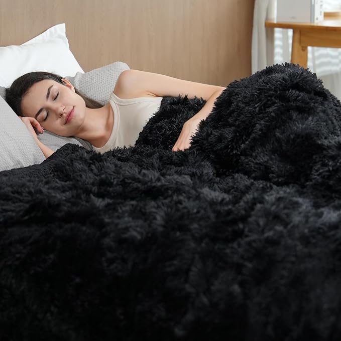 Pawque Faux Fur Blankets King Size 90x108 Inches, Soft Fuzzy Fluffy Blanket, Warm Thick Sherpa Long Hair Shag Reversible Lightweight Cozy Throw for Bedroom Sofa Couch, Black