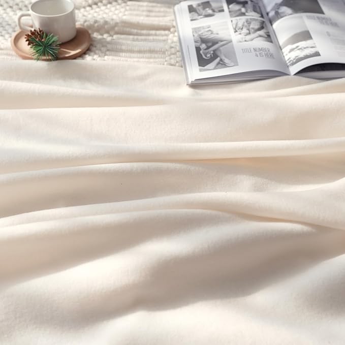 ZYFZCYBL Fleece Throw Blankets Lightweight Warm Soft Cozy Pet-Friendly Bulk Fleece Throw Blanket Solid for Home Bed, Sofa，Office,Gifts, Couch (Pack of 6-50 x 60 inch，Beige)