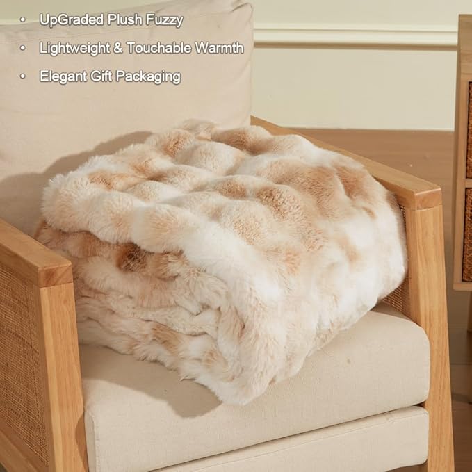 Soft Faux Rabbit Fur Throw Blanket Luxury Super Comfy Double Sided Ultra Cozy Thick Warm Fluffy Blanket for Couch Chair Sofa Bed Living Room Camping, Plush Fuzzy Bubble Blanket, 970 GSM, 50''x60''