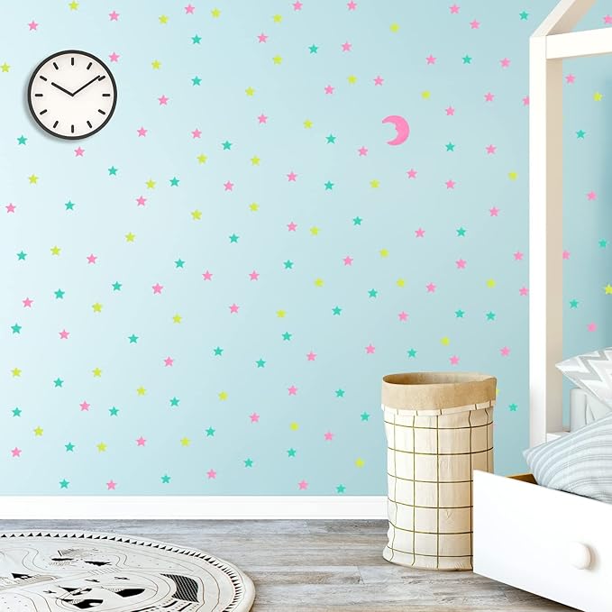 AM AMAONM Glow in The Dark Luminous Stars Fluorescent Noctilucent Plastic Moon Wall Stickers Murals Glowing Star Decals for Home Art Decor Ceiling Wall Decorate Kids Babys Bedroom Room 200pcs