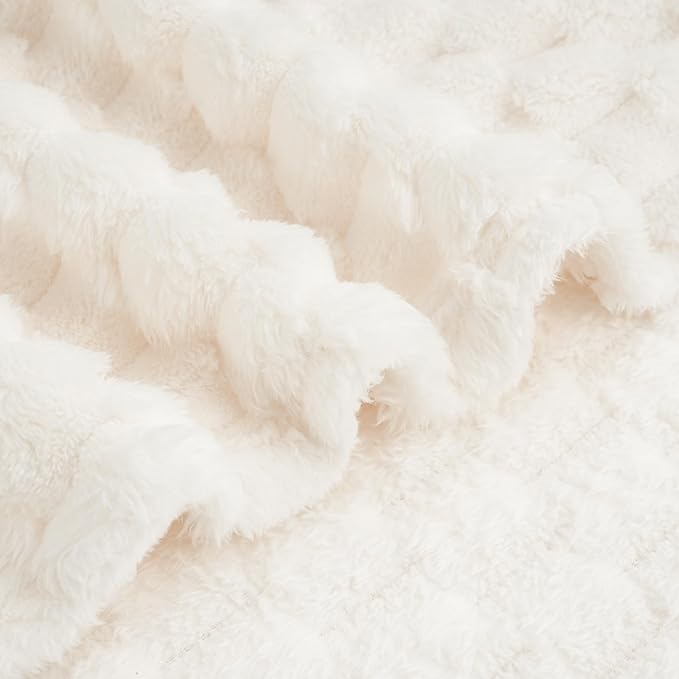 Vessia Flannel Fleece Twin Blanket, 3D Jacquard Cream Fuzzy and Warm Blanket for Couch, Sofa, Bed, 300GSM Super Soft Touch Cozy Home Decor for All Seasons (60x80 inches)