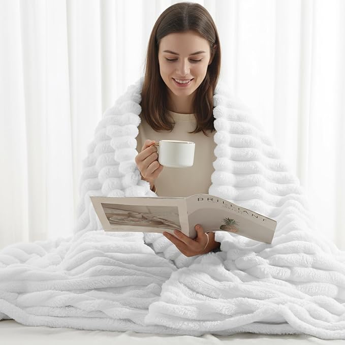 decorUhome Soft Fleece White Throw Blanket for Couch, Cozy Fluffy Plush Flannel Striped Blanket for Sofa Bed, Lightweight Decorative Ribbed Fuzzy Blanket for Woman, 50x60 Inches