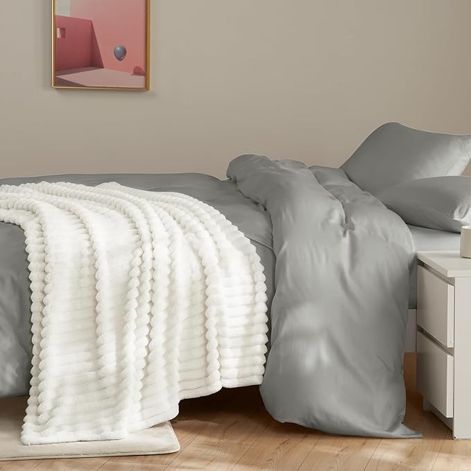 Soft Off White Queen Size Blanket for Bed - 300GSM Cozy Bedding Fleece Blanket for Women, Large Lightweight Sofa Couch Cover Bed Blankets for Her Him, Home Room Decor, Off White, 90x90 Inches