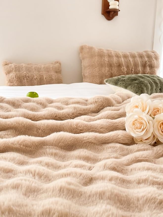 H&D Faux Fur Throw Blanket for Couch,Fluffy Cozy Soft Plush Luxury Thick Fuzzy Fleece Blanket for Couch Bed Sofa Bedroom Living Room,Comfy Bubble Blanket(Camel, Queen (80"x90"))