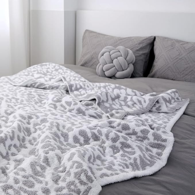 MH MYLUNE HOME Large Soft Micro Plush Leopard Blanket (71x78 inches, White Grey) Warm Reversible Cheetah Blanket Leopard Pattern Throw for Couch Bed Sofa