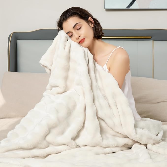 Comelady Fleece Blanket Queen Size for Bed,3D Bubble Warm Fluffy Throw Blanket for Couch Sofa Room Decor-Lightweight Cozy Fuzzy Blanket for All Seasons(Beige,90"×90")