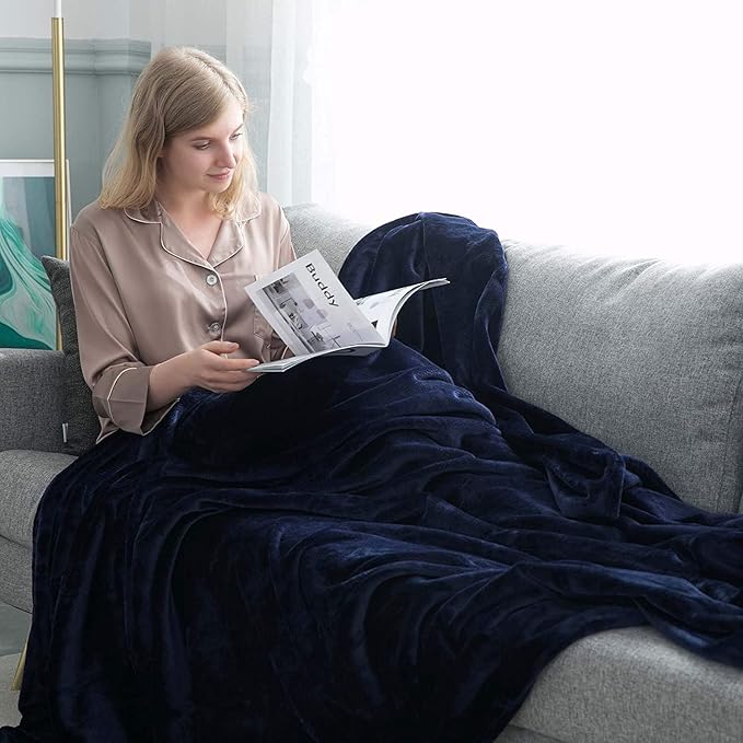 MOONLIGHT20015 Silk Touch Warm Fleece Blankets - 400 GSM Teal Throws for Sofa Fluffy Blanket Bed Throw for Bedroom, Couch, Travel, Kids, Bedroom Accessories (Navy, King)