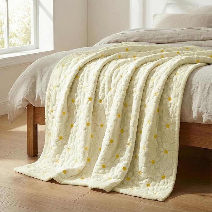 Horaldaily Spring Summer Throw Blanket, Beige Daisy Soft Fuzzy Plush Faux Fur Cozy Blankets for Couch Sofa Bed Lounging, Ideal Gifts for Kids Adults Wife Self, 60x80