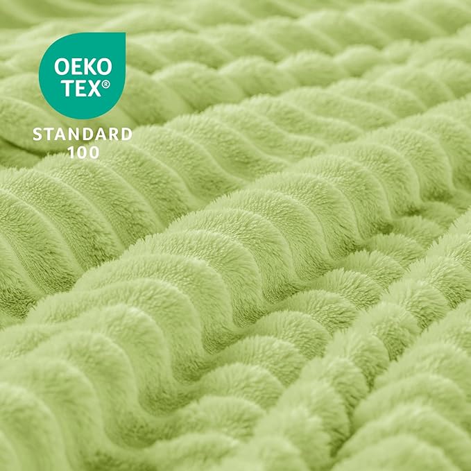 BEDELITE Fleece Blanket Twin Size – 3D Ribbed Jacquard Soft and Warm Decorative Fuzzy Blankets – Cozy, Fluffy, Plush Lightweight Throw Blankets for Couch, Bed, Sofa(Cream Lime, 60x80 inches)