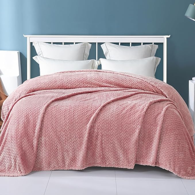 Exclusivo Mezcla Fleece Twin Size Blanket for Bed, 60x80 Inches Soft Cozy Jacquard Flannel Blankets, Lightweight Fuzzy Plush Warm for Women, Pink