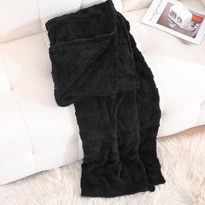 Black Fleece Throw Blanket 50”×70” for Couch Sofa Bed,Super Soft Cozy Plush Microfiber Flannel Blanket with 3D Checkered Design Lightweight for Adults,Woman,Girls