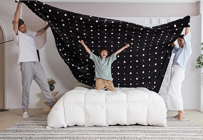 COOVA Oversized King Fleece Blanket 120x120 inches, Soft Cozy Warm Giant Extra Large 10'x10' Blanket for Bed, Sofa, Couch,Travel, Camping, California Huge Flannel Big Throw Blanket, Black/White Dots