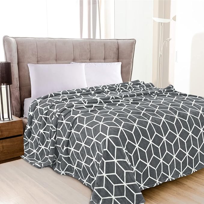 Elegant Comfort Luxury Velvety Feel Blanket, All-Season Lightweight Blanket, Ultra Plush, Soft, Cozy-Fuzzy Flannel Fleece for Couch, Sofa, Bed, Travel, Cube Design, Full/Queen, Gray