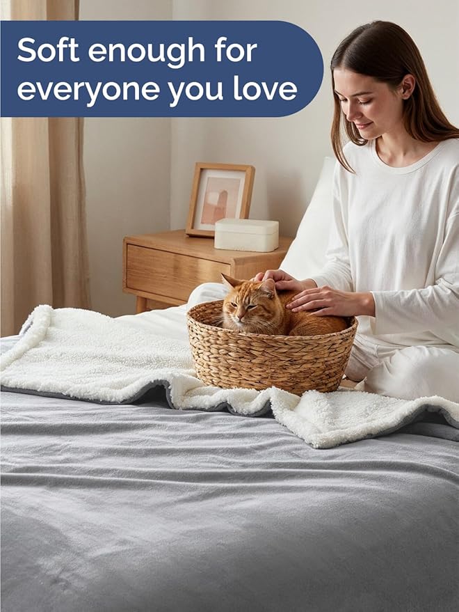 Sherpa Fleece Blanket Twin Size - Reversible Sherpa Fleece Twin Blanket - Super Soft, Double Sided for Bed, Sofa, Couch - Thick, Warm, Fuzzy and Plush - Luxurious Bedding for Winter - Grey, 60" x 80"