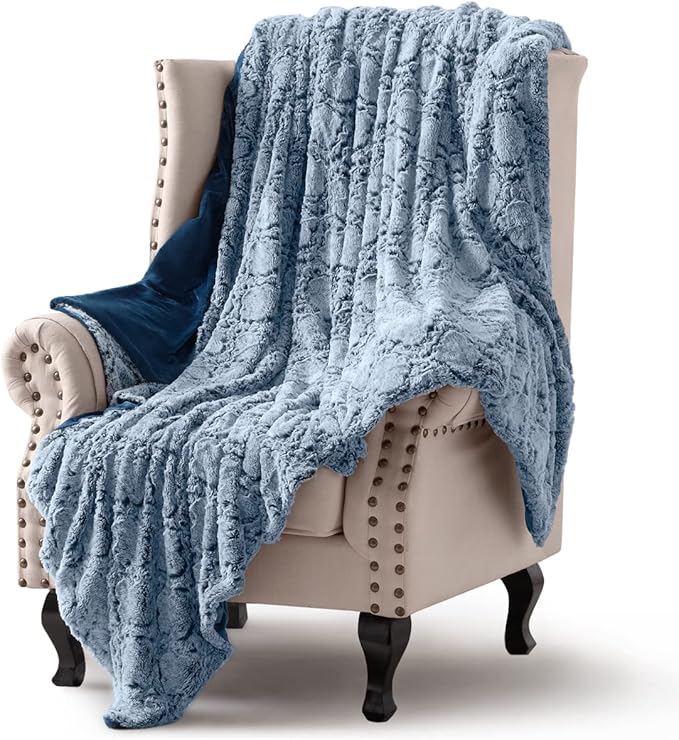 KAWAHOME Faux Fur King Size Blanket for Bed, Ultra Soft Warm Fluffy Blanket for Couch, Plush Fuzzy Bedding, Cozy Luxury Quatrefoil Pattern Bedroom Decor Gifts, 108" X 90" Blue