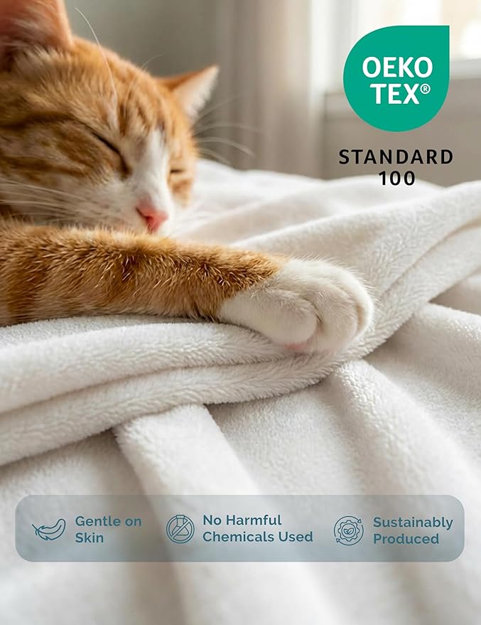 Casa Platino Fleece Blanket Twin Size – 300 GSM White Fleece Throw for Bed or Couch – Soft Cozy Warm Holiday Bed Blanket for Winter, Fuzzy Plush Elegant Gifts for Kids, Men & Women - 68x90 Inch