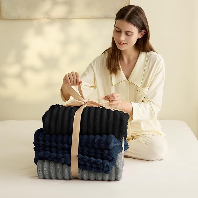 Soft Navy Blue Throw Blanket for Couch - 300GSM Cozy Fleece Blanket for Men, Cute Lightweight Blankets Birthday Gifts for Her Him, Valentines Spring Home Room Decor, Navy Blue, 50x60 Inches