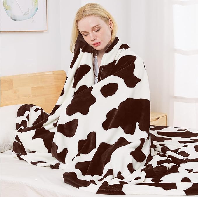 Richave Fleece Cow Print Blanket for All Season - Premium Lightweight Anti-Static Brown and Ivory King Size Blankets Plush Gift for Daughter Mom, Bedroom Decor 90" x 108"(Brown Cow)