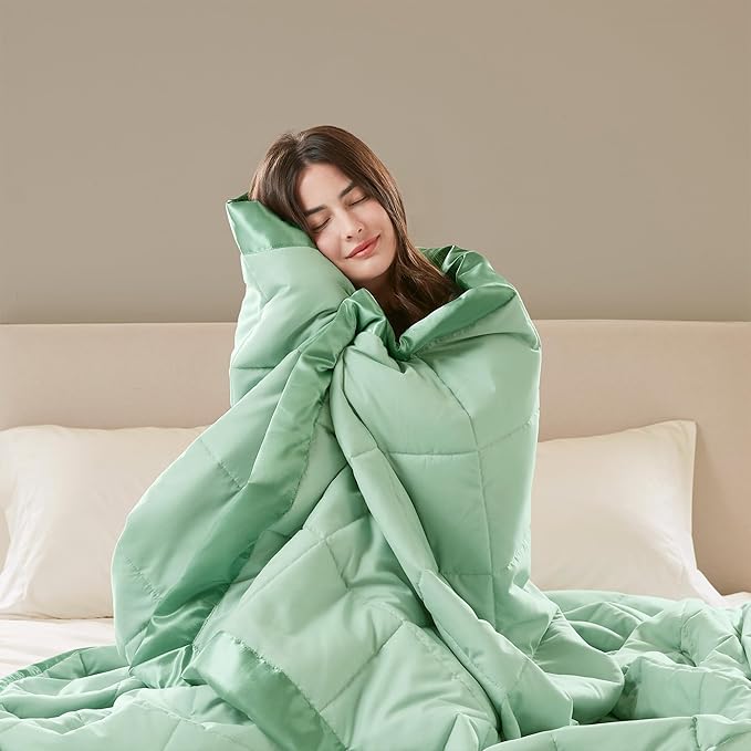 Madison Park Windom Down Alternative Blanket, Premium 3M Scotchgard Moisture Wicking Treatment, Lightweight and Soft Bed Cover For All Season, Satin Trim, Seafoam King