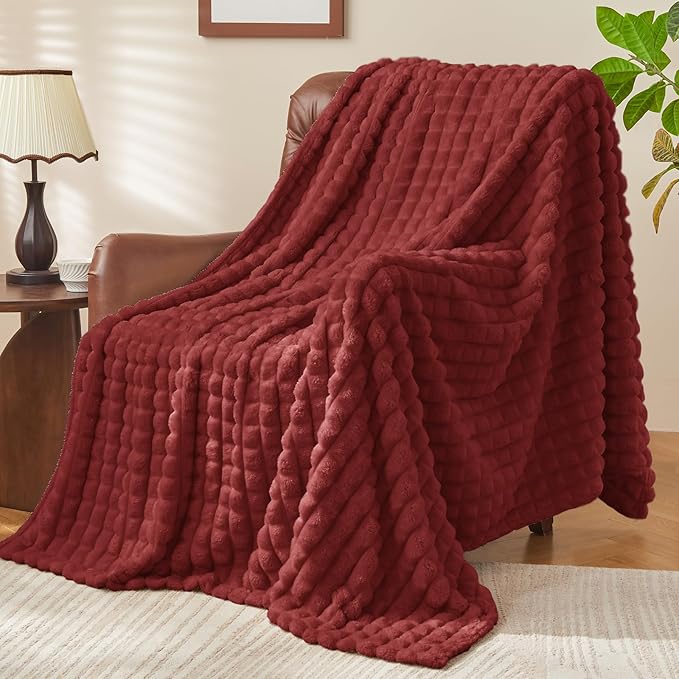 BEDELITE Burgundy Throw Blanket Twin Size for Bed- Super Soft and Warm 3D Checkered Fluffy Fuzzy Fleece Blanket, Luxurious Plush Cozy Blanket for Room Decor Fall and Winter, 60x80 inches