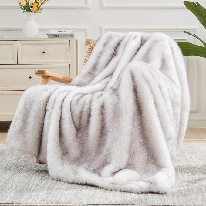 NEWCOSPLAY Faux Fur Throw Blanket Grey White Luxury Fluffy Thick Warm Blanket for Couch Sofa Bed 1000GSM (Grey White Thick, Throw(50"x60"))