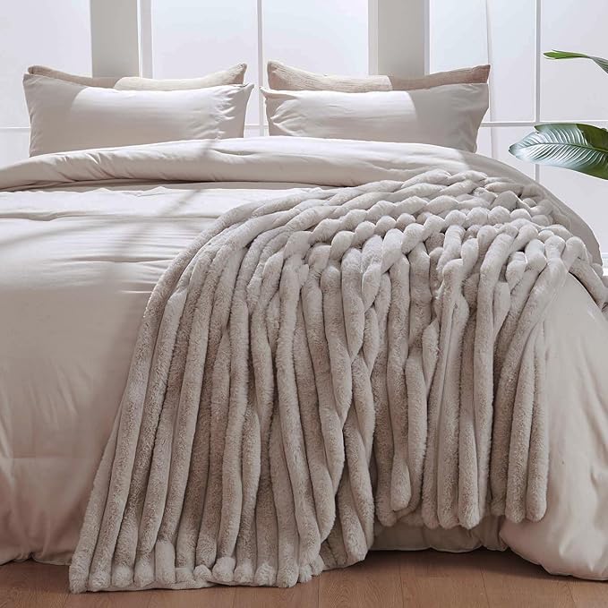 Lotus Karen Faux Fur Twin Blanket for Couch, Cozy Soft Fluffy Fuzzy Linen Blanket, Striped Warm Thick Furry Plush Shaggy Small Blankets for Women, 60x80 Inches