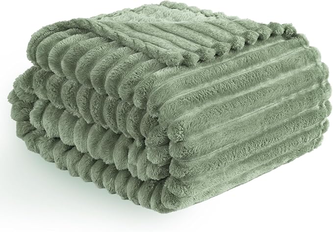 Vessia Flannel Fleece Throw Blanket for Couch,Sofa,Bed, 300GSM Striped Sage Green Throw Blanket for Adults and Kids, Super Soft Warm Cozy Lightweight Home Decor for All-Season(50x70inch)