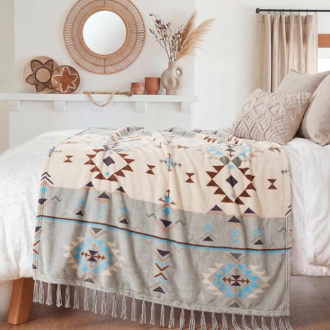 CASAAGUSTO Boho Throw Blanket - Green and Beige Decorative Blankets with Tassel, Printed Flannel Bohemian Blanket for Chair, Bed, Sofa, Couch(60 * 80, Green and Beige)
